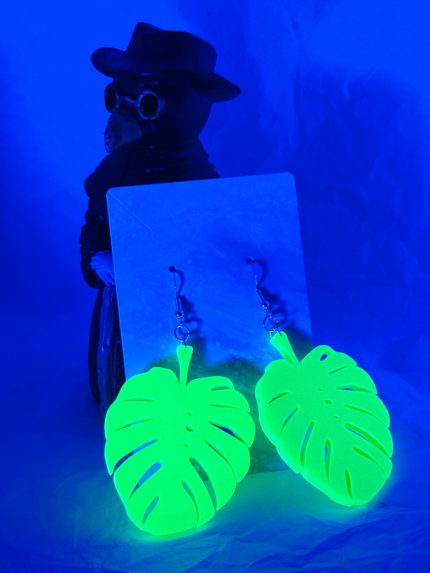 Monstera Earrings (Glows Under UV!)