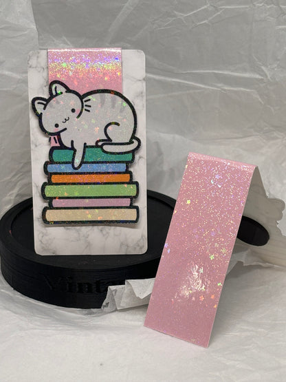 Cat & Books Bookmark (Magnetic)