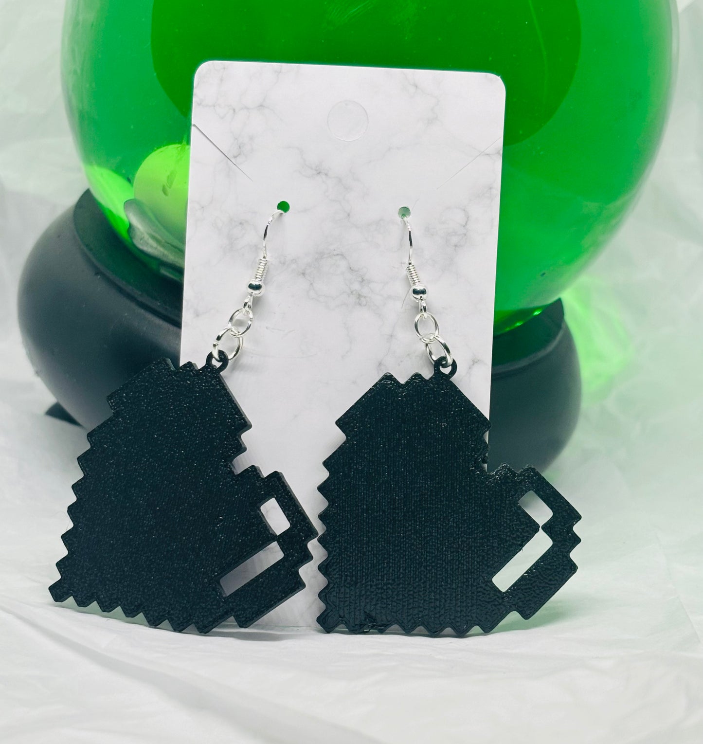 Pixel Heart Earrings (Black)